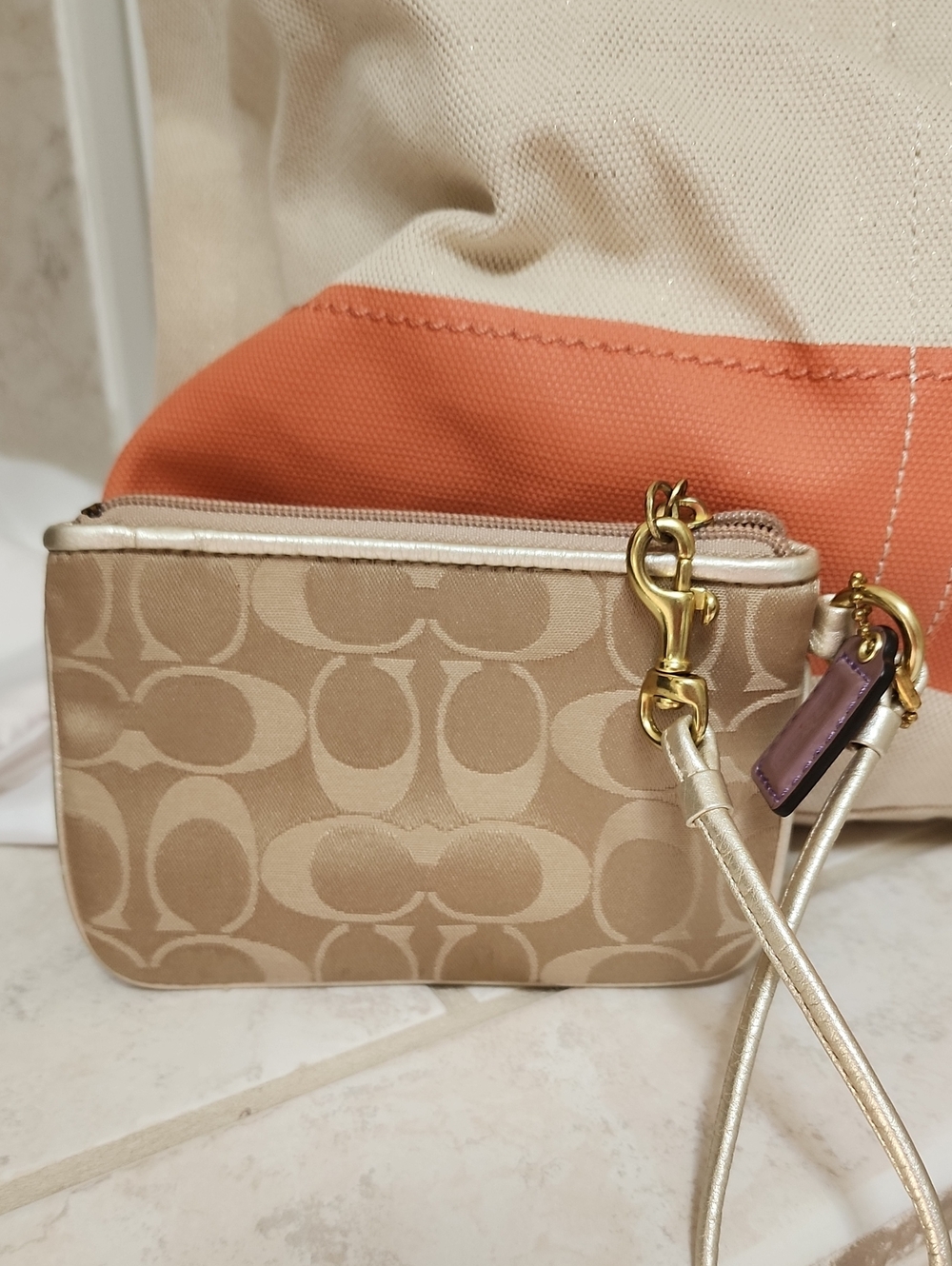 🧡💛 COACH BEACH TOTE & POPPY WALLET 💛🧡 - Picture 14 of 16